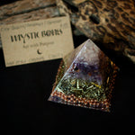 Charger l'image dans la galerie, Orgonite | Pyramid
