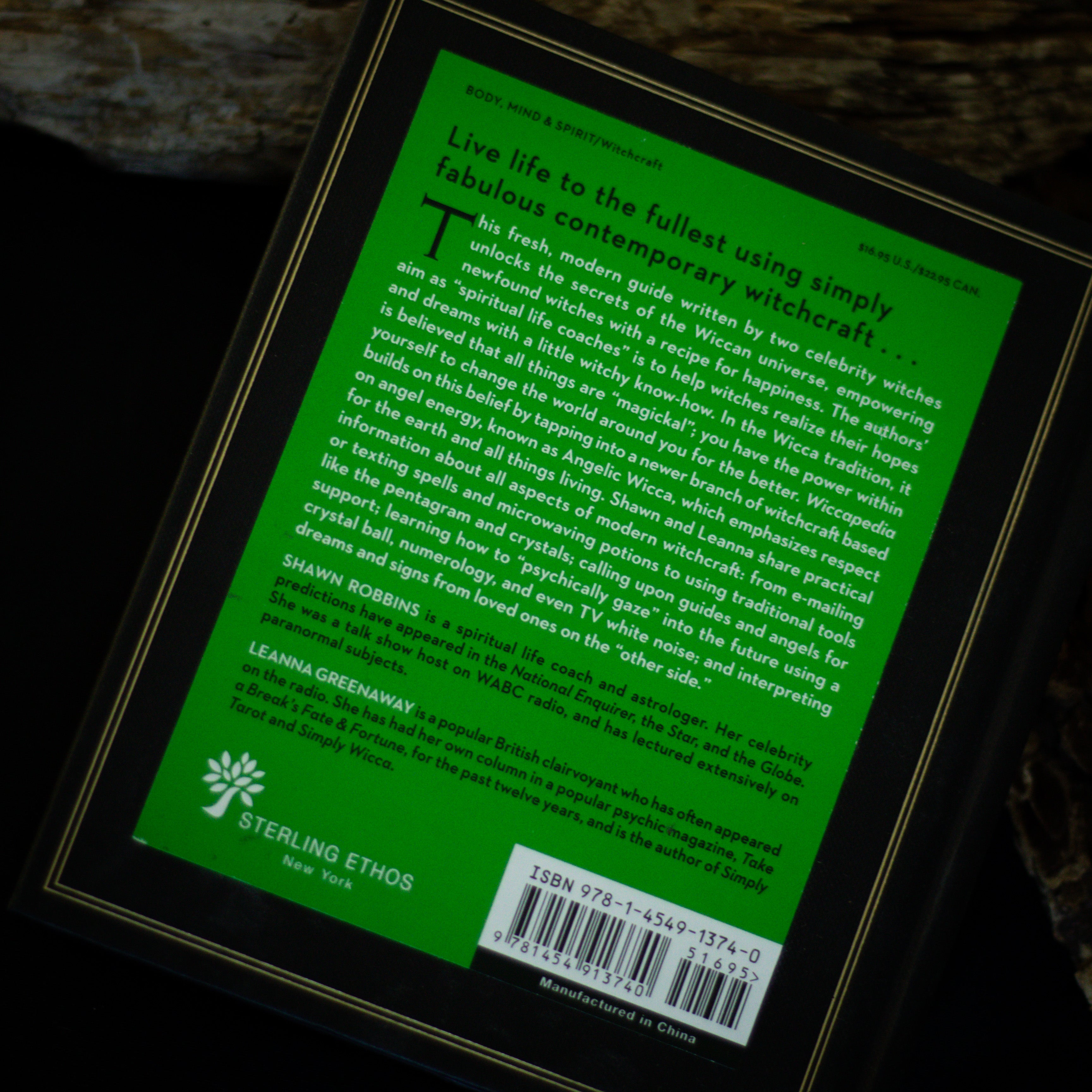 Wiccapedia: A Modern-Day White Witch's Guide