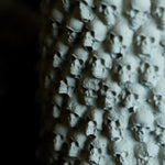 Charger l&#39;image dans la galerie, Skull Planter | Natural Concrete
